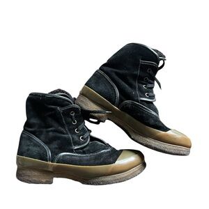 Rare Vintage Chloe Suede Boot, Shearling Lining. Italy size 37.5